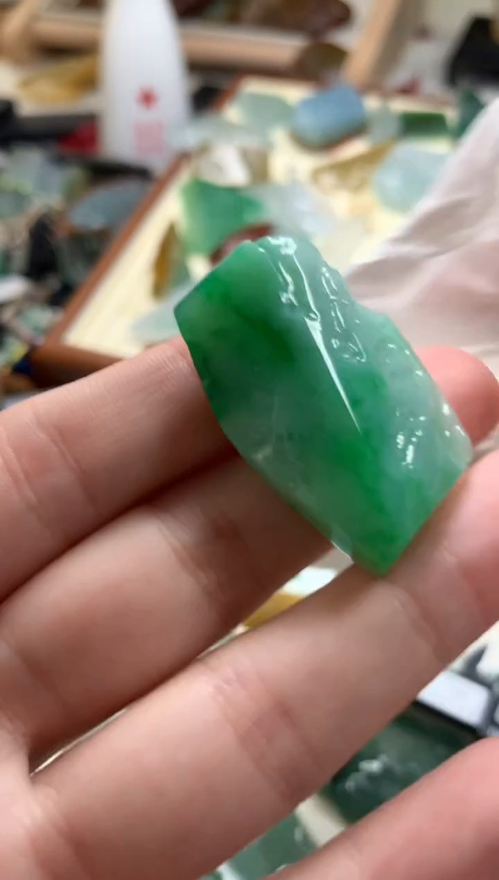 【闪购商品】翡翠颈饰未镶嵌吊坠