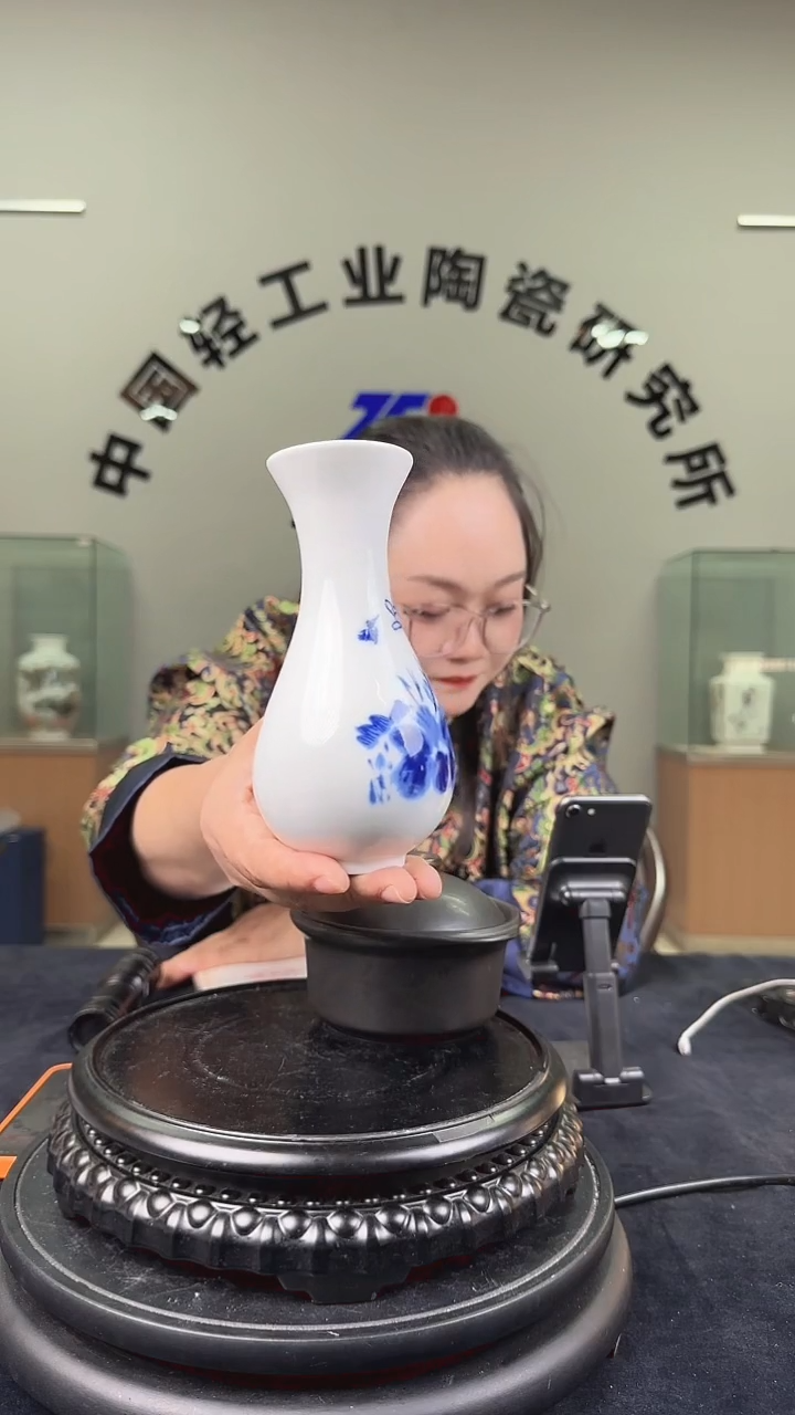 摆件青花玉壶春瓶