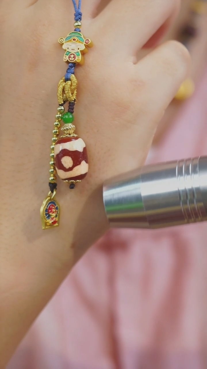 玛瑙/玉髓挂件未镶嵌多样性发其一