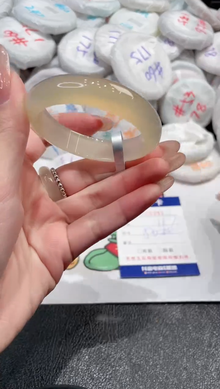 【闪购商品】玛瑙/玉髓手镯未镶嵌-391