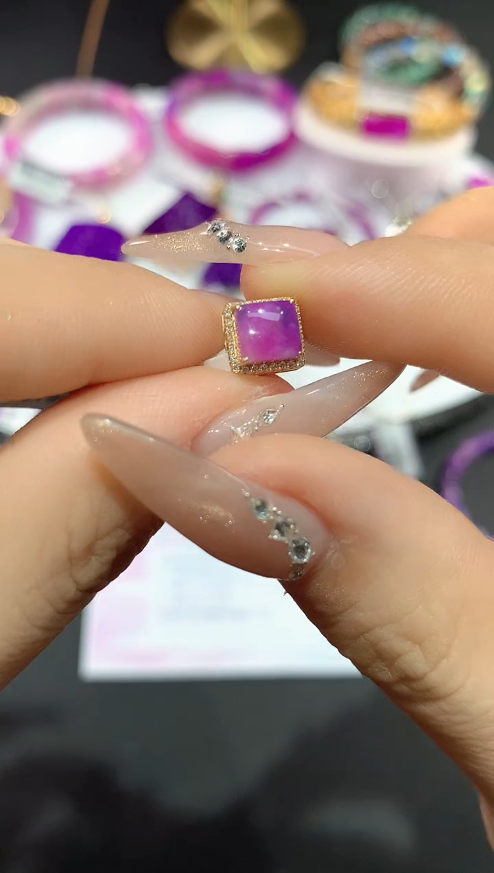 苏纪石（舒俱来）18K金镶嵌.饰品