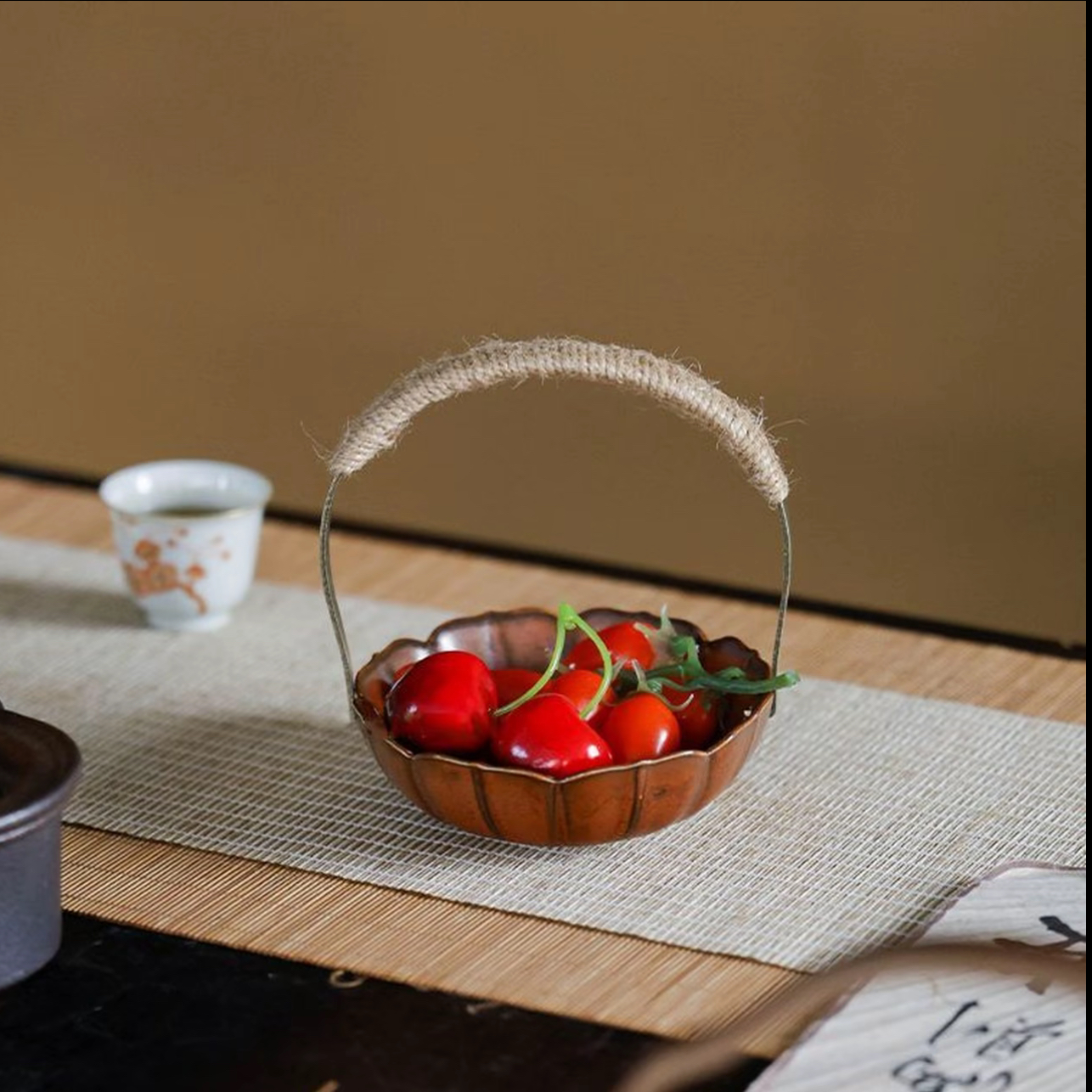 【陶珊居】清风单层提梁-红金釉 高：13.5cm 宽：12cm