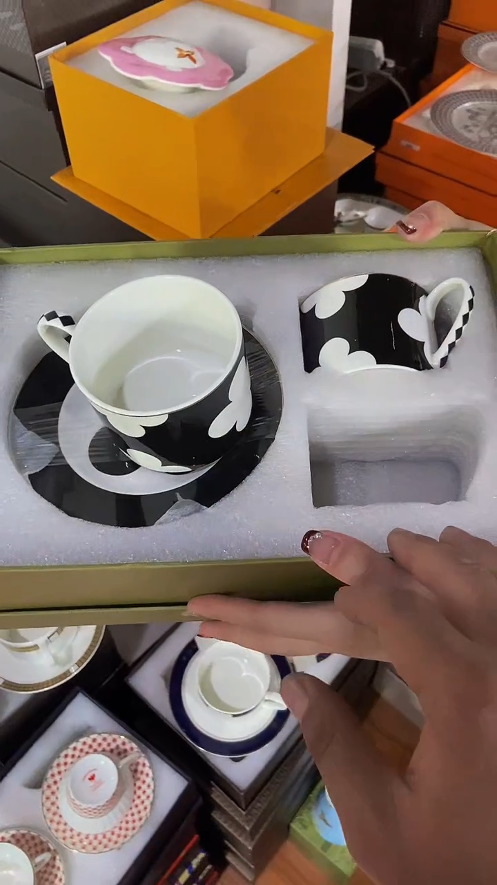 【闪购商品】鸿辉家品牌瓷器，京东包邮！