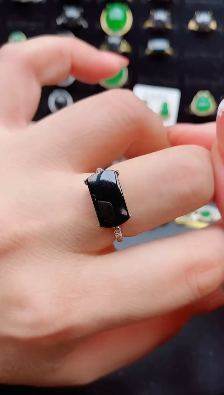 【闪购商品】翡翠戒指银S925镶嵌12121