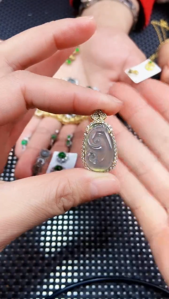 【闪购商品】翡翠吊坠(不含链)未镶嵌11111111