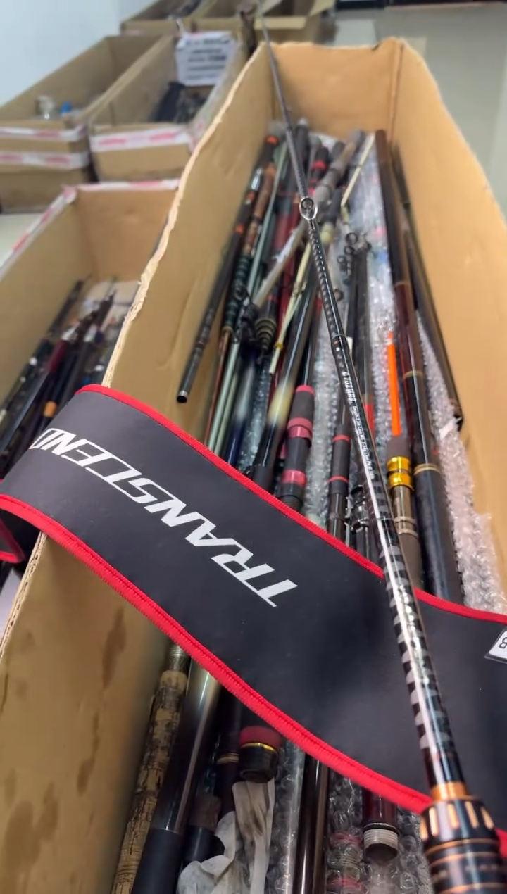 点**滴 孤品微瑕， 以直播间为准  加 10元发顺丰