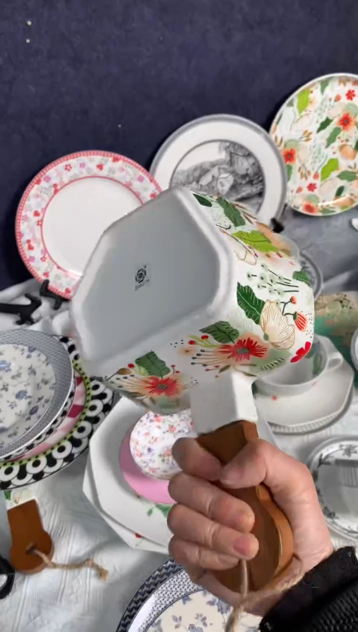 【闪购商品】瓷片陶瓷原单CC096餐具1个