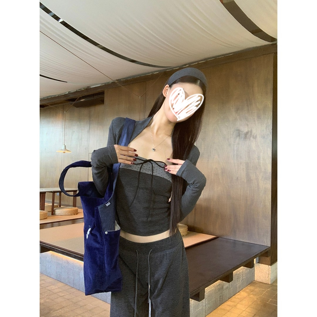 【现货！！带运费险】2025年冬季新款韩系假两件长袖波点系带高级设计