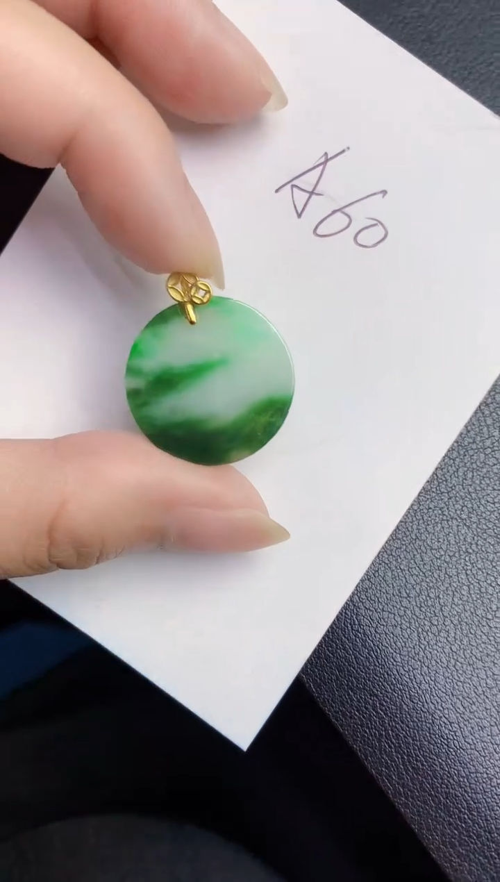 翡翠未镶嵌颈饰000000000