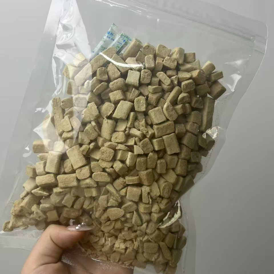 某某思宠物冻干脆块儿冻干尾货