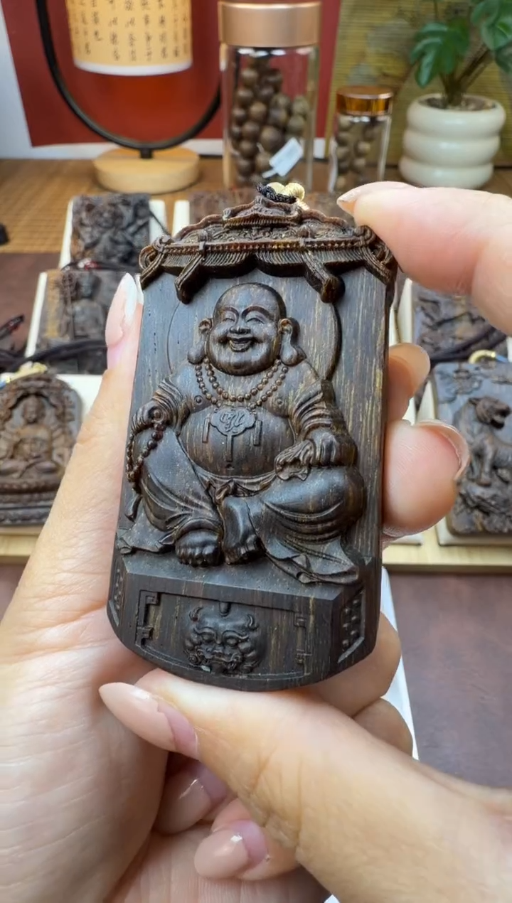 木木雕款  芽庄  弥勒佛公 双面雕刻 7cm 送养香瓶