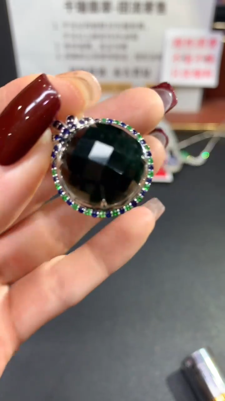 【闪购商品】翡翠吊坠(不含链)18K金镶嵌蛋面回流不退不换|8800+0