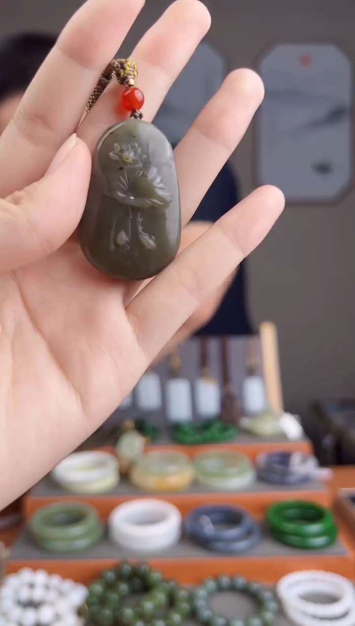 和田玉未镶嵌颈饰多样性发货 拍一单发一个