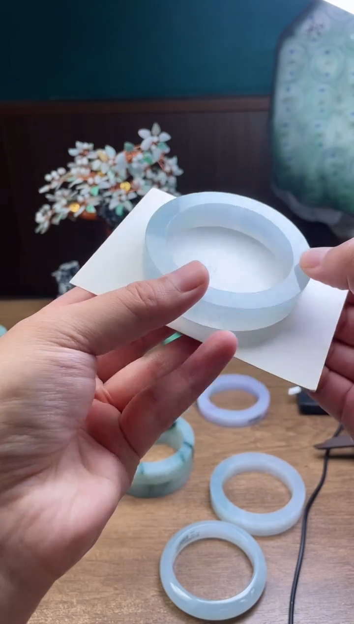 【闪购商品】定制翡翠手镯未镶嵌定制