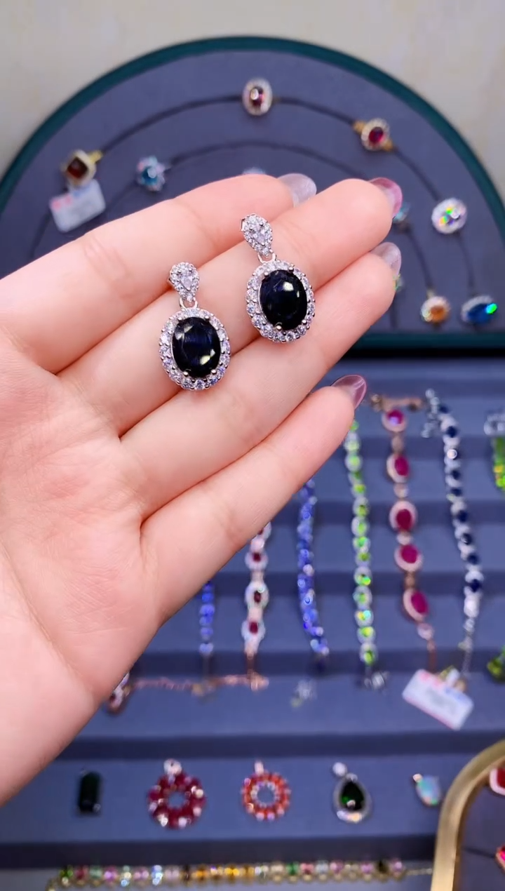 【闪购商品】蓝宝石耳饰银S925镶嵌85