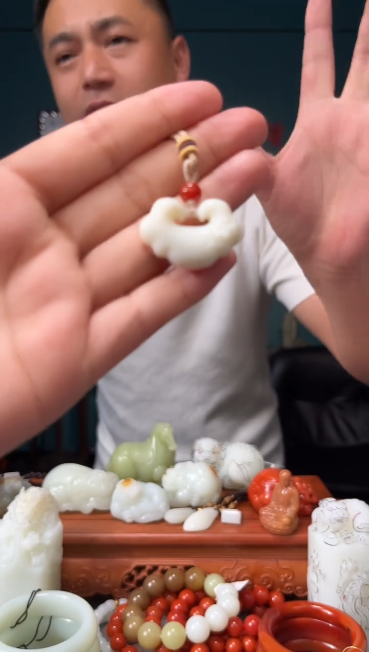 【闪购商品】和田玉颈饰未镶嵌吊坠锁