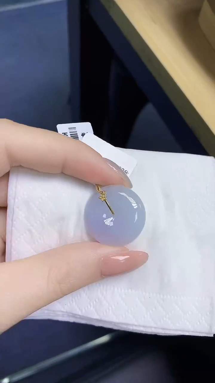 翡翠18K金镶嵌颈饰天然缅甸A货翡翠