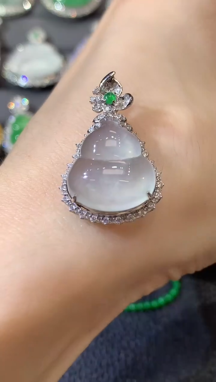 吊坠(不含链)18K金镶嵌翡翠A79