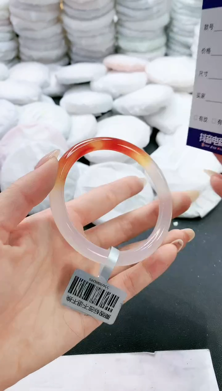 【闪购商品】玛瑙/玉髓手镯未镶嵌282