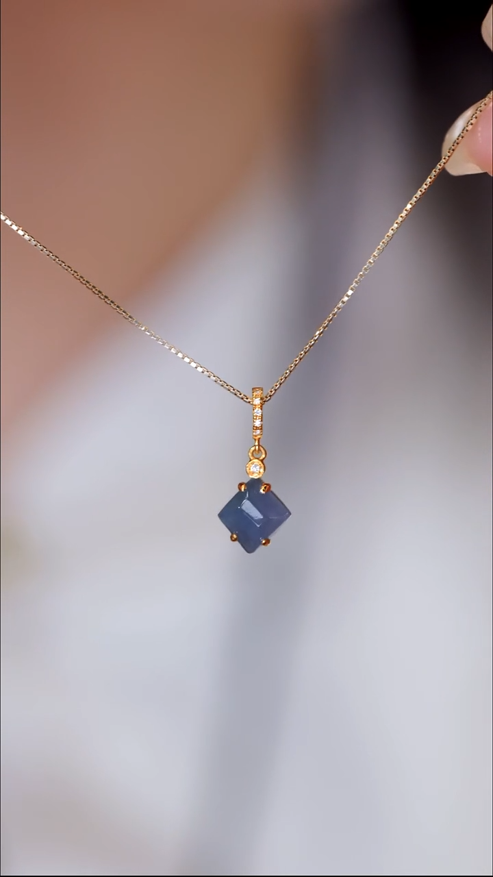 吊坠(不含链)18K金镶嵌翡翠119