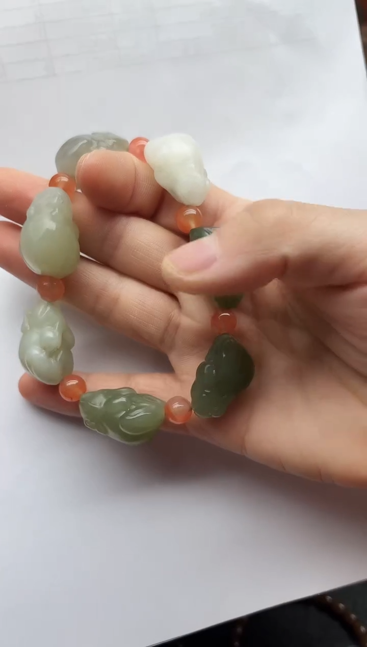未镶嵌手链和田玉呱呱来财