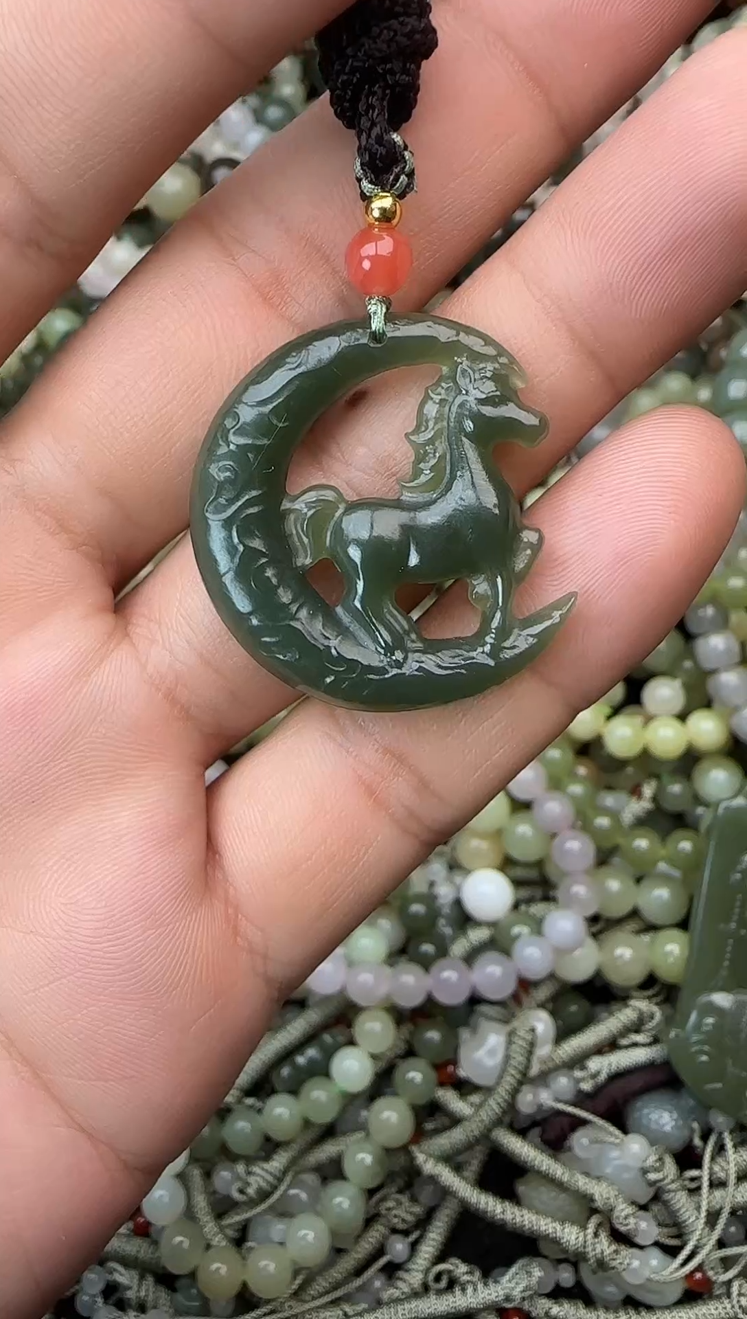 颈饰未镶嵌和田玉拍一发一