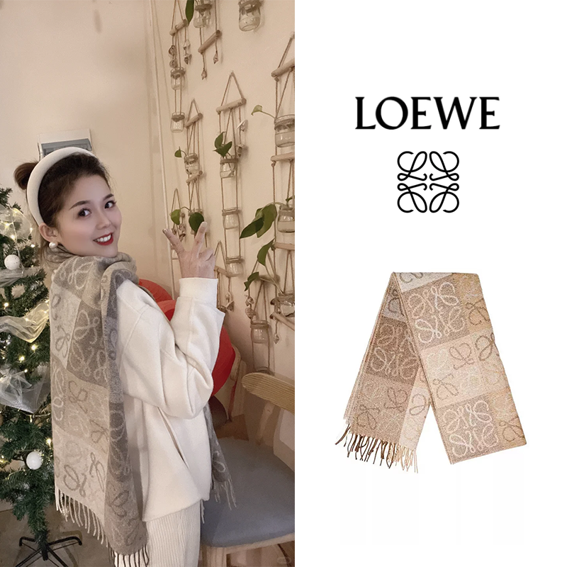 LOEWE罗意威 Anagram保暖舒适 羊毛 绒线围巾 女款 白色米色