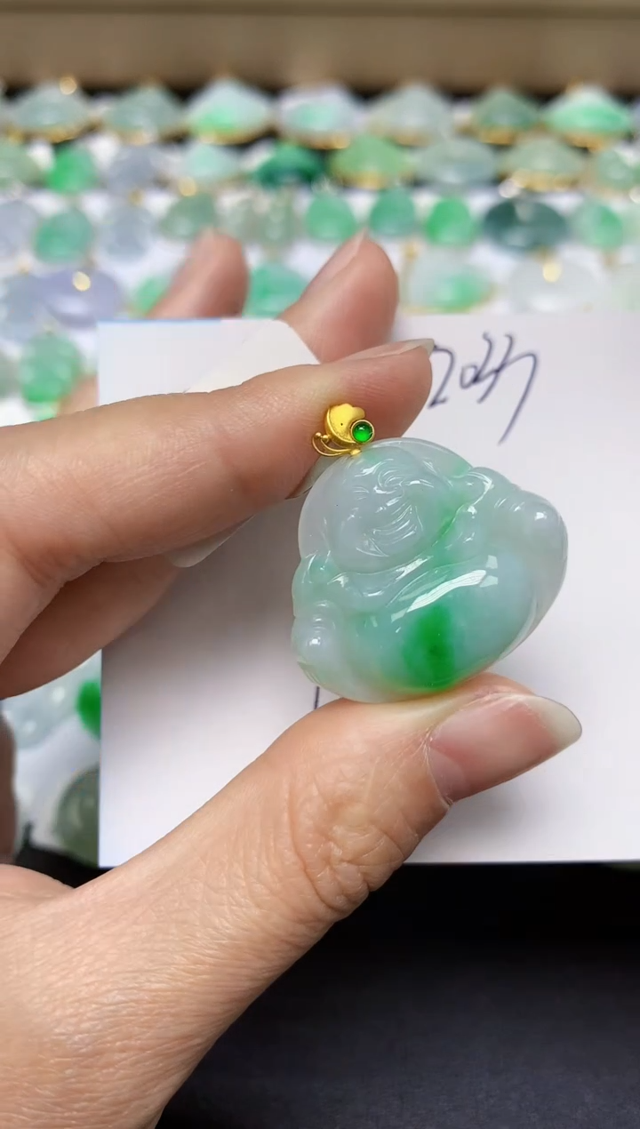 翡翠18K金镶嵌颈饰天然翡翠A货