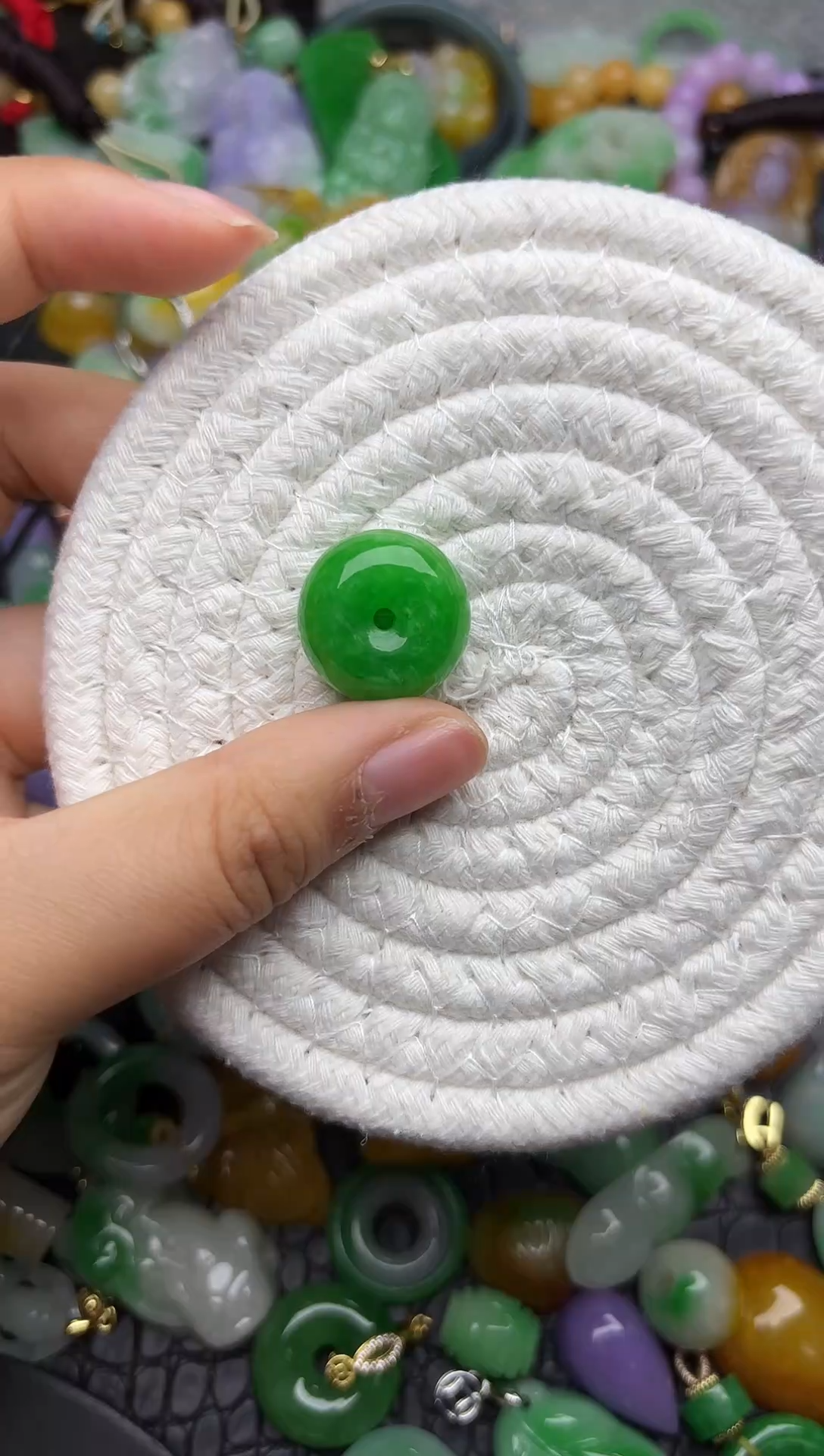 颈饰未镶嵌翡翠缅甸翡翠吊坠