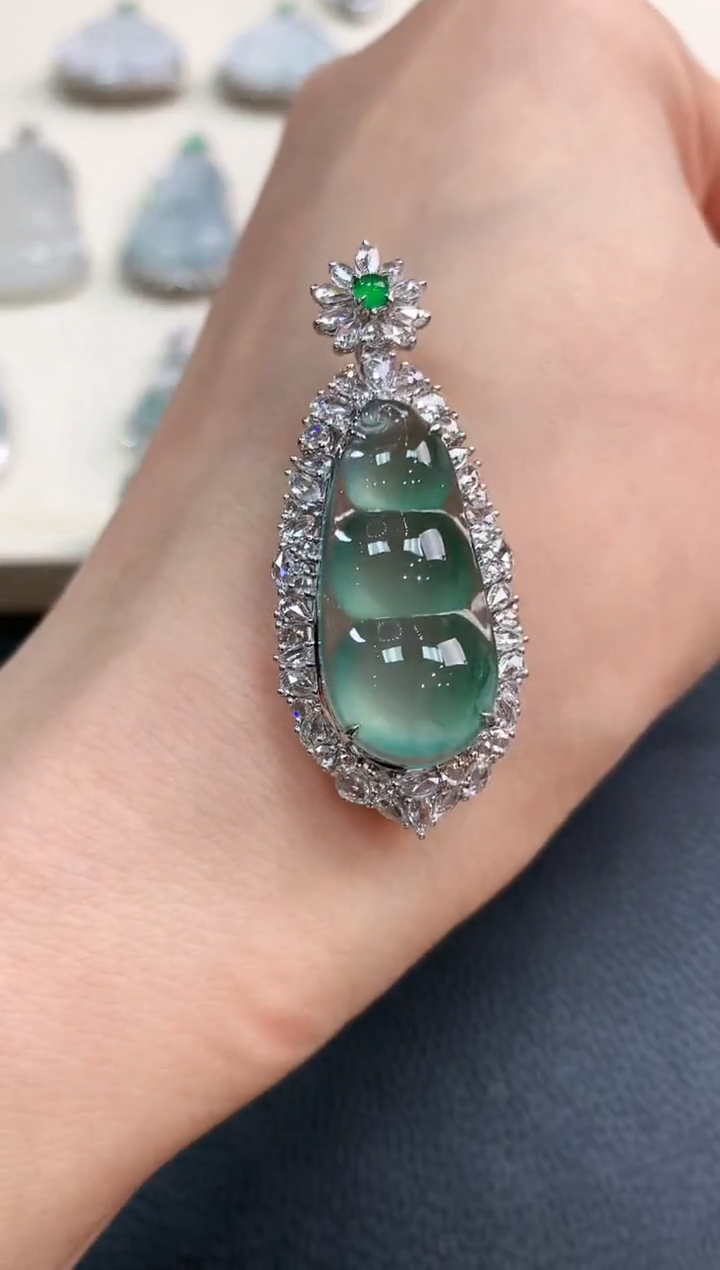 【闪购商品】翡翠吊坠(不含链)18K金镶嵌b163     