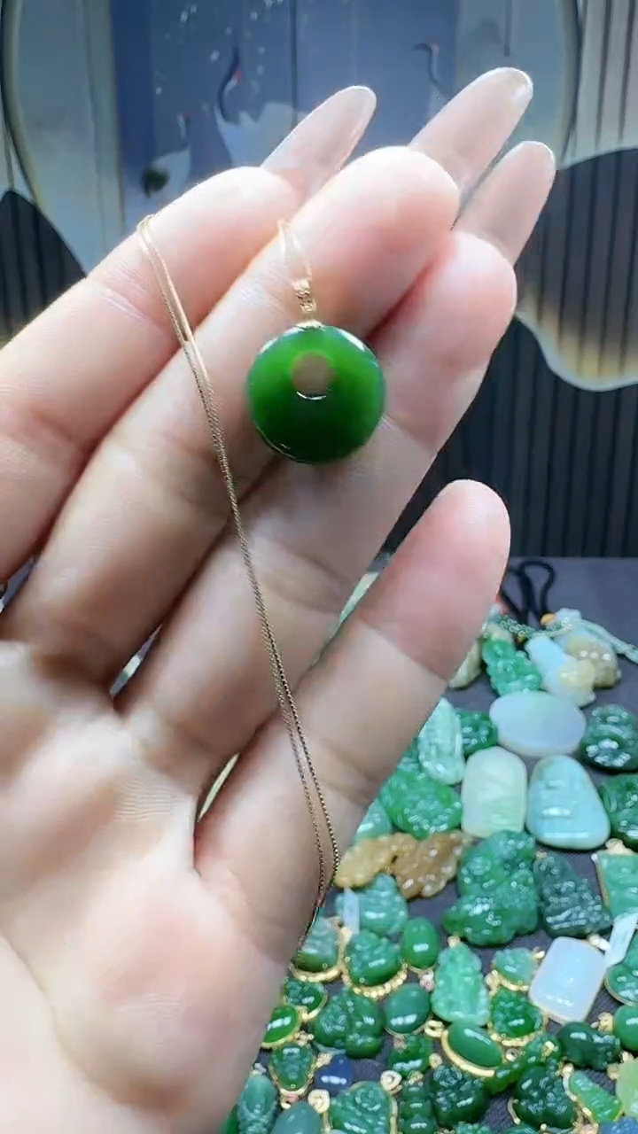 【闪购商品】和田玉吊坠(不含链)18K金镶嵌1