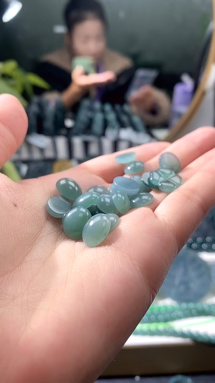 【闪购商品】翡翠颈饰未镶嵌多样性发货发其一件