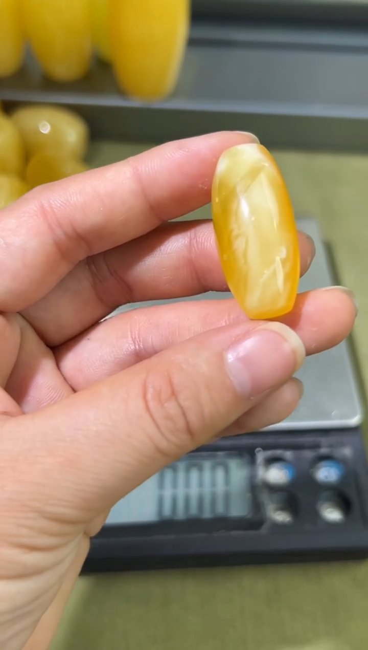 裸石琥珀未镶嵌琥珀蜜蜡吊坠