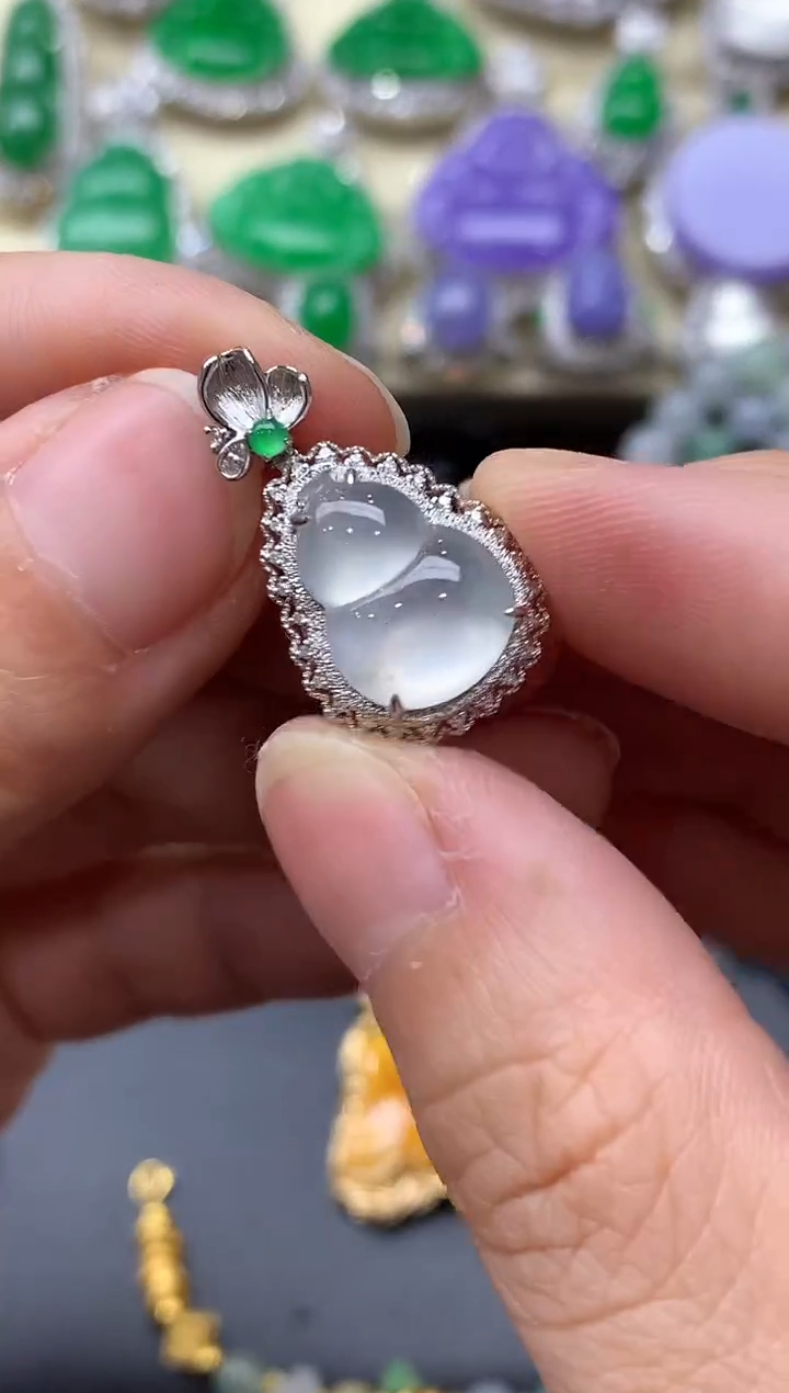 颈饰18K金镶嵌翡翠524-中国好珍宝