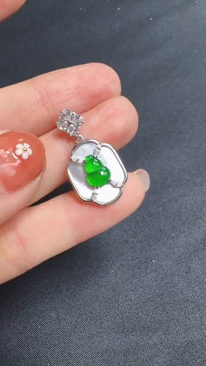 【闪购商品】翡翠吊坠(不含链)银S925镶嵌吊坠
