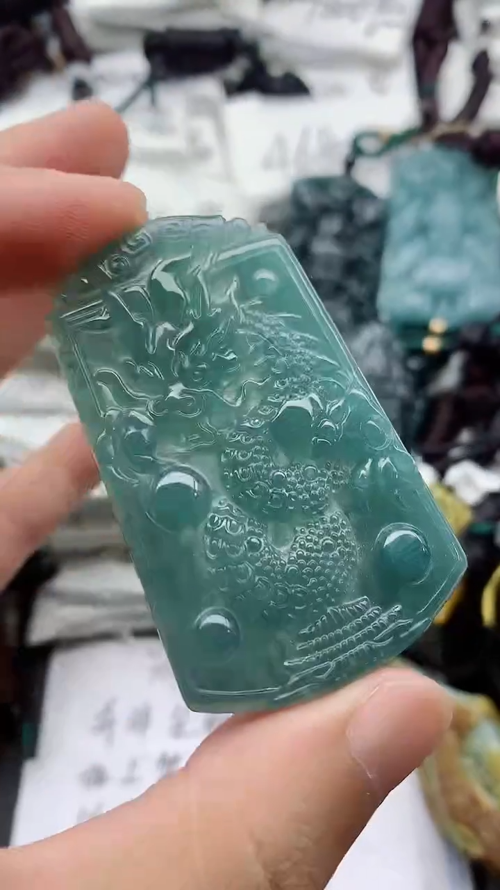 翡翠未镶嵌颈饰888