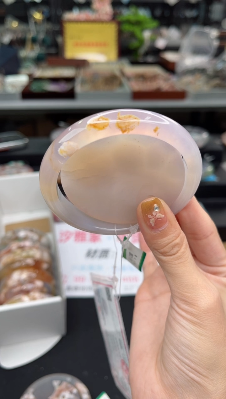 【闪购商品】石英质玉手镯未镶嵌59圈口（赠送镯心）687451