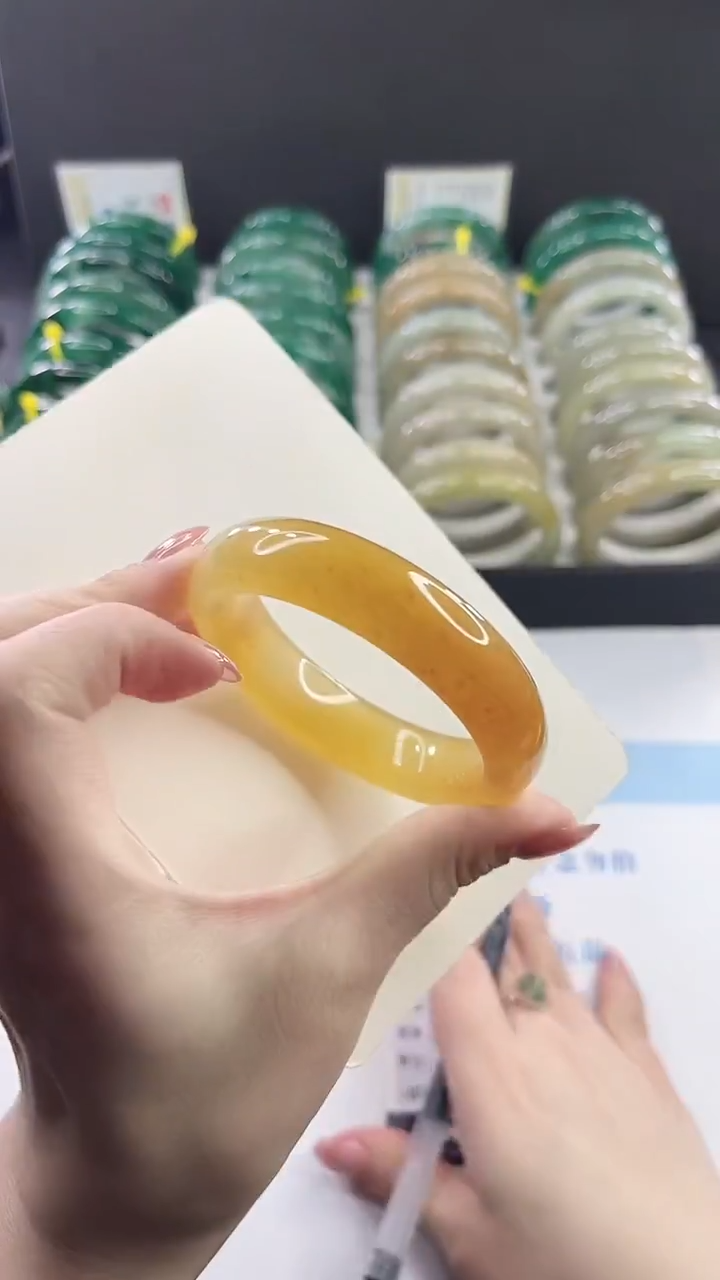 未镶嵌手镯石英质玉多样性发货V69