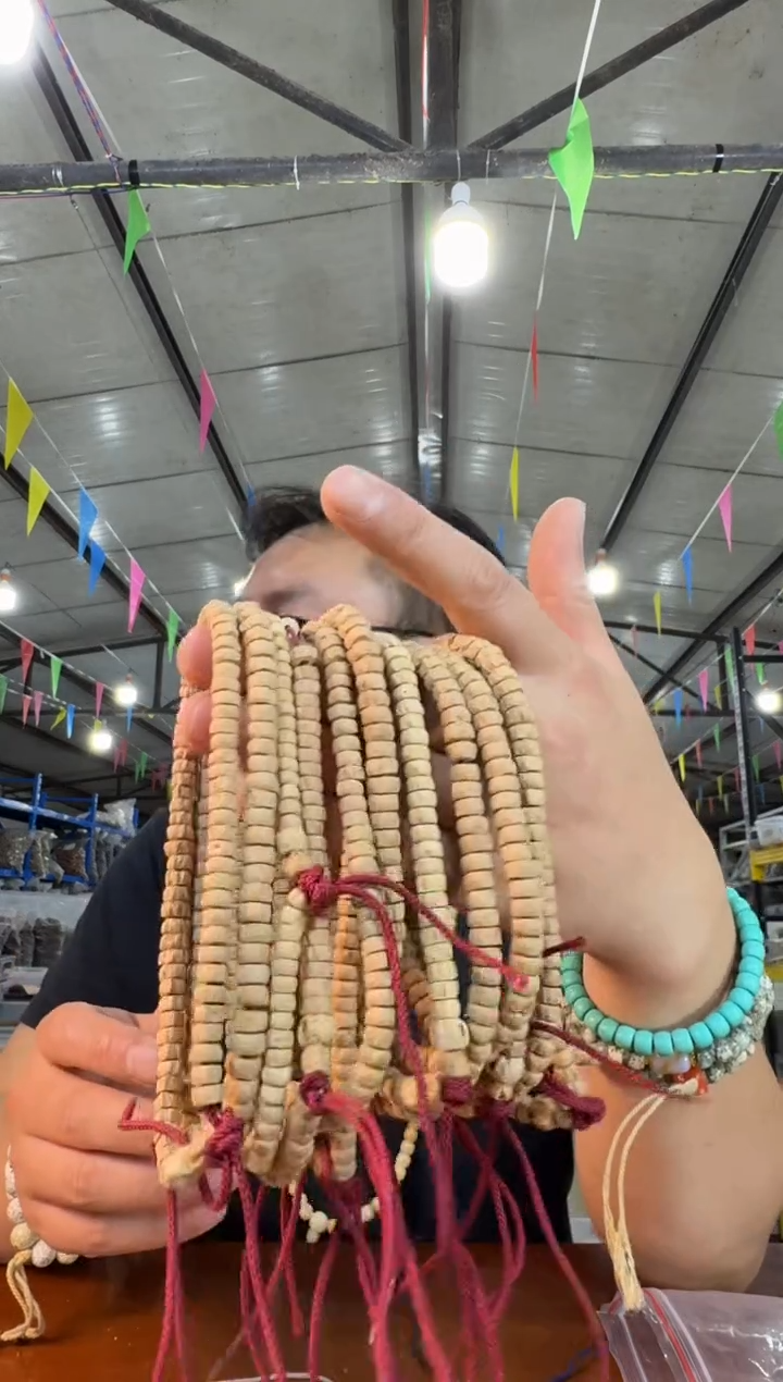 柏香籽/百香籽手串A83实物为准