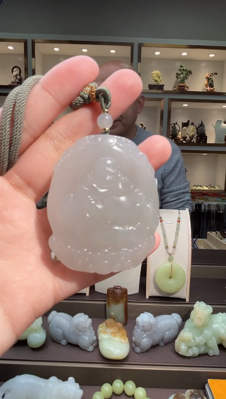 颈饰未镶嵌和田玉苏