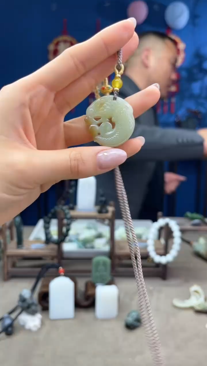 【闪购商品】和田玉颈饰未镶嵌1