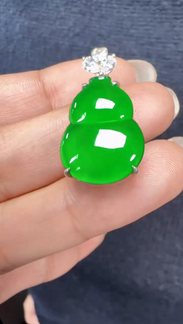 未镶嵌定制翡翠翡翠吊坠51