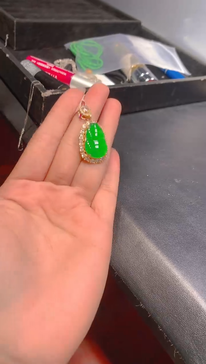 【闪购商品】定制翡翠未镶嵌31定制翡翠 多样性发货（发其一）