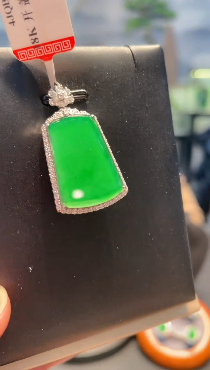 【闪购商品】翡翠颈饰18K金镶嵌A58天然A货翡翠