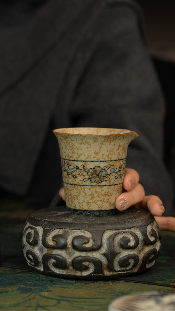 【闪购商品】初六好物分享@@焦糖釉公道杯