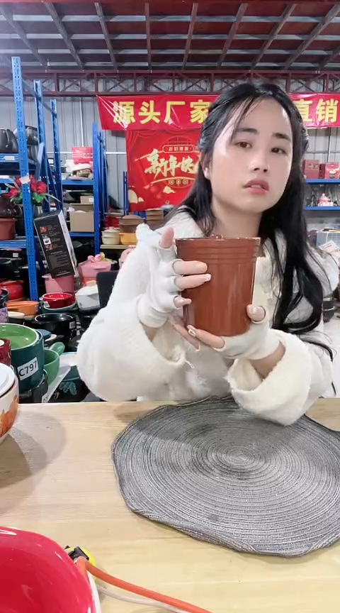 【闪购商品】瑕疵粗陶咖色炖盅不可明火