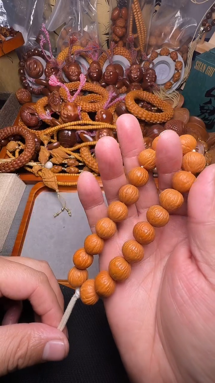 手串橄榄核小**猫猴头土豪