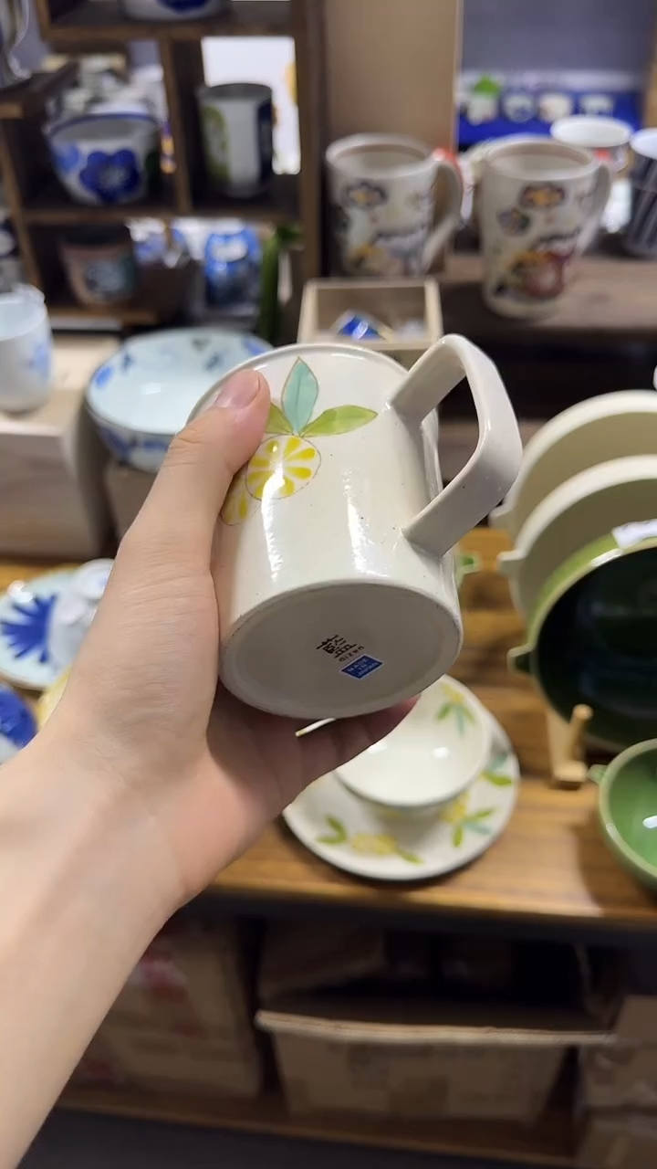 圆形日本进口餐具    马克杯