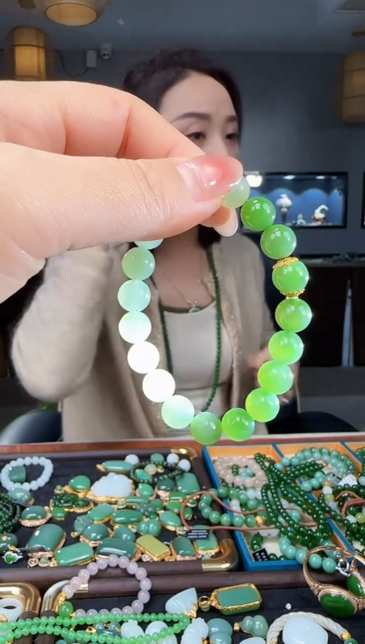 未镶嵌手链和田玉1