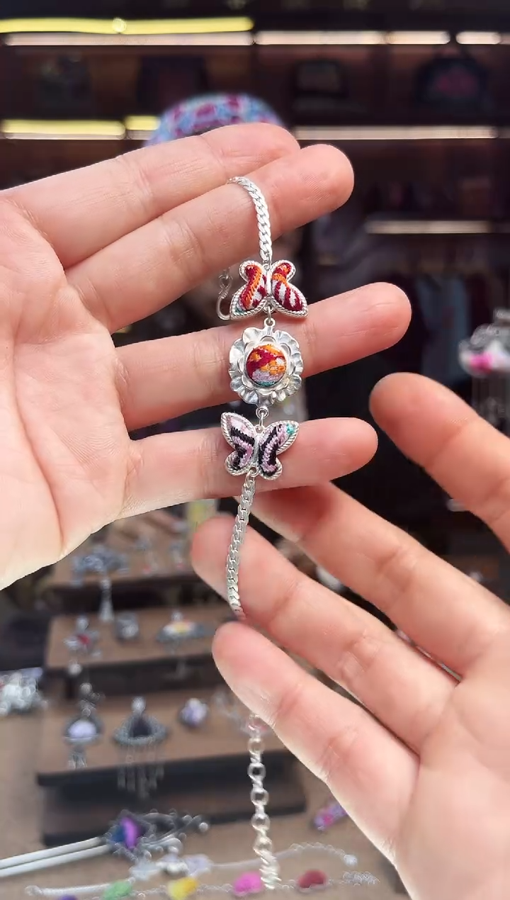 【闪购商品】织绣1855黔东南苗族刺绣